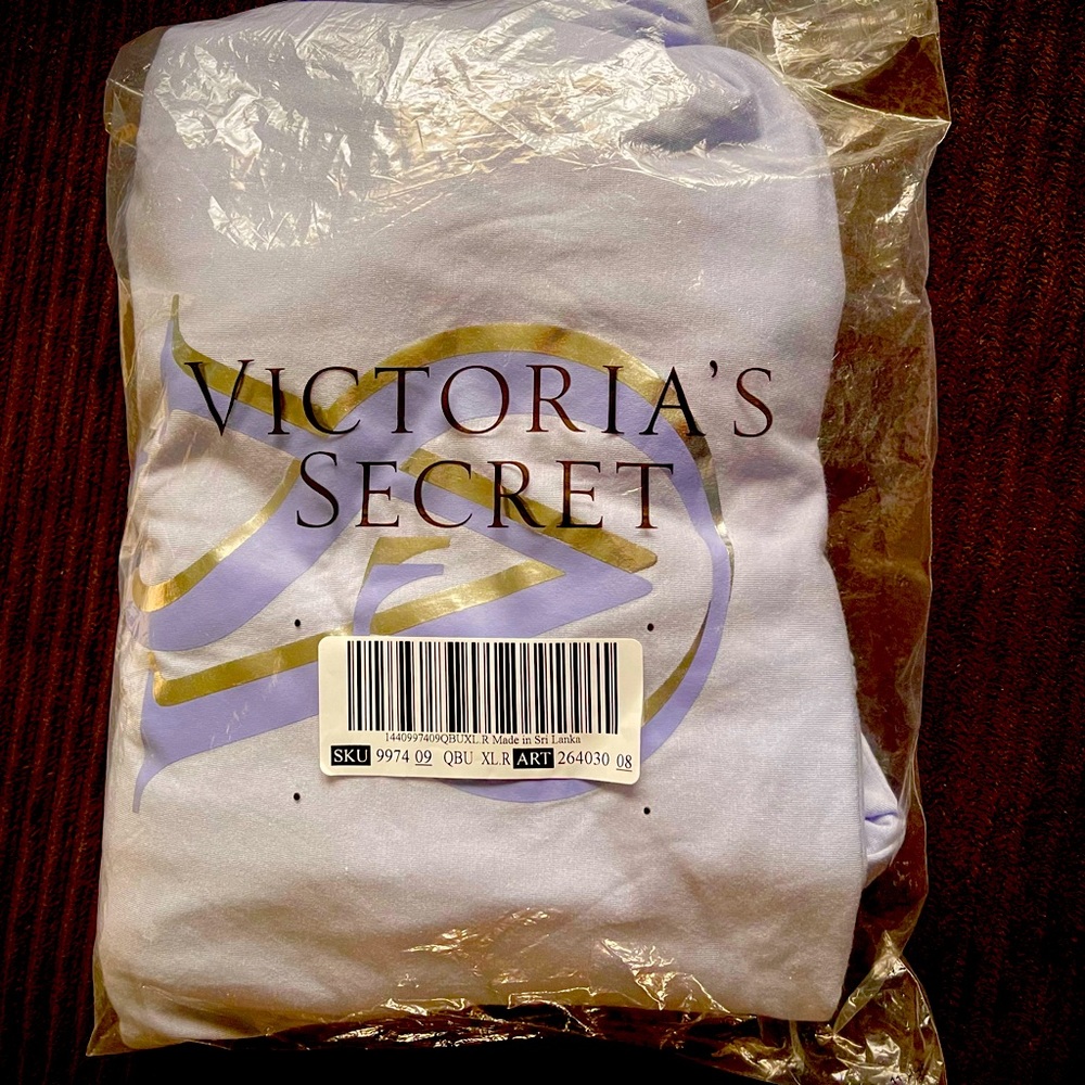 NWT Victoria’s Secret 2 piece pajama set. Size XL